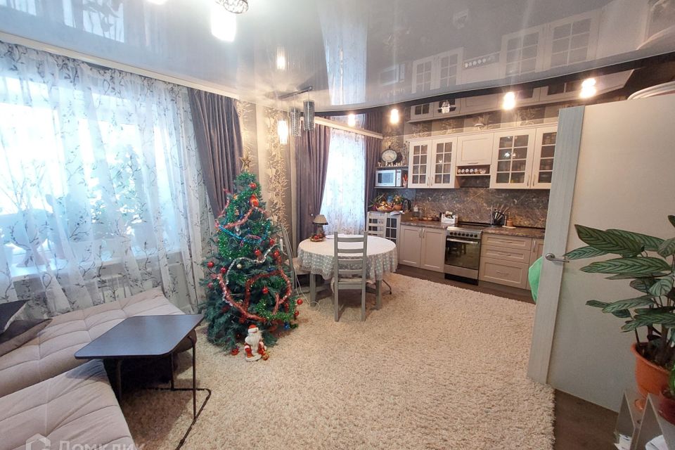 Продаётся 3-комнатная квартира, 57.8 м²