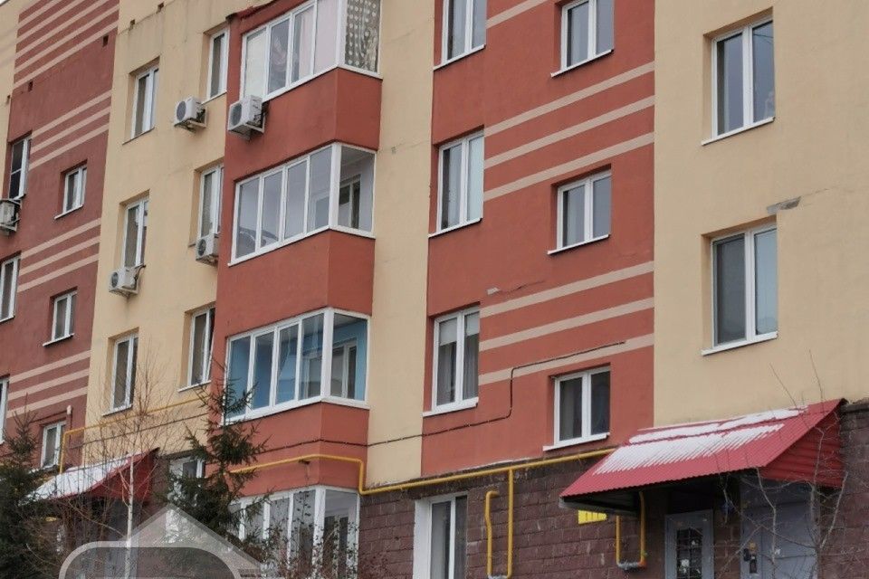Продаётся 3-комнатная квартира, 117.6 м²