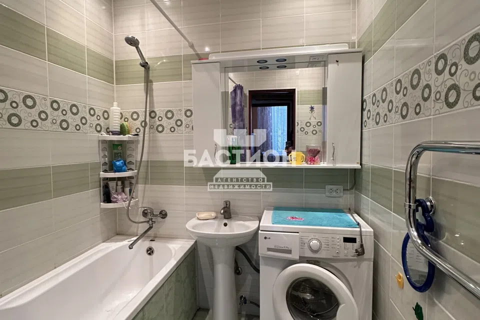 Продаётся 3-комнатная квартира, 74.8 м²