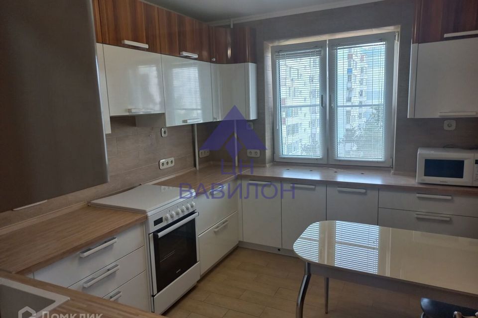 Продаётся 4-комнатная квартира, 72.8 м²