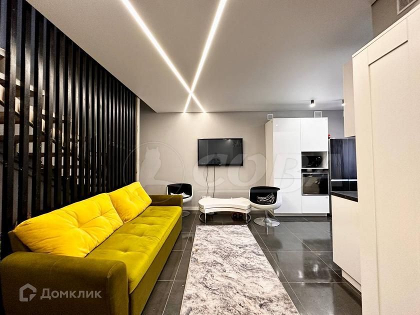 Продаётся 3-комнатная квартира, 121 м²