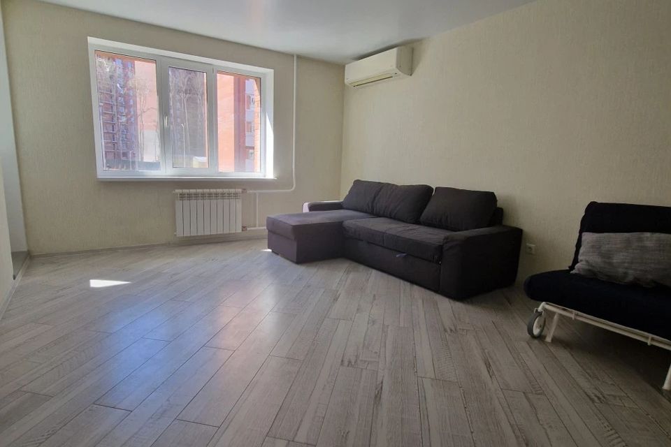 Продаётся 1-комнатная квартира, 46 м²
