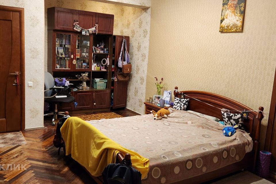 Продаётся 2-комнатная квартира, 92.3 м²