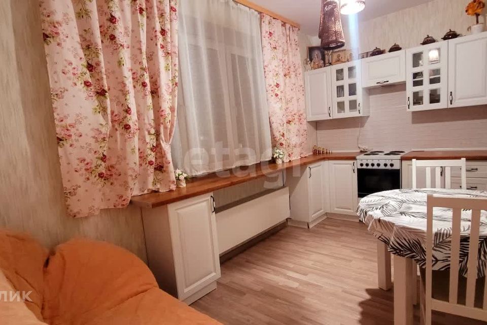 Продаётся 1-комнатная квартира, 39.2 м²