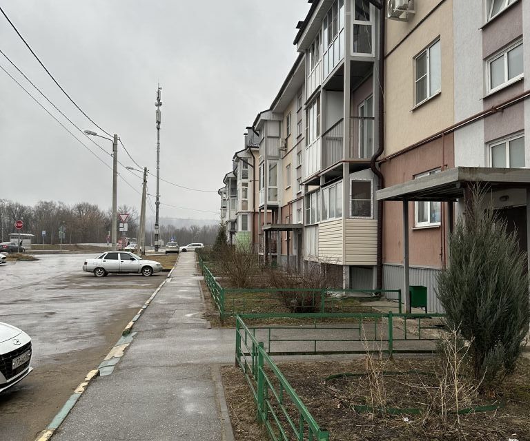 Продаётся 1-комнатная квартира, 41.3 м²