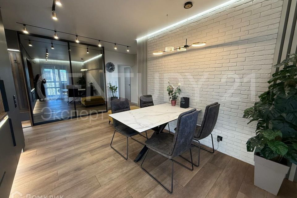 Продаётся 2-комнатная квартира, 66.3 м²