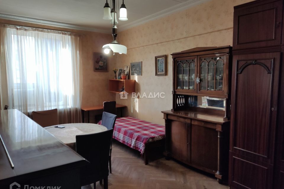 Продаётся 2-комнатная квартира, 72.4 м²