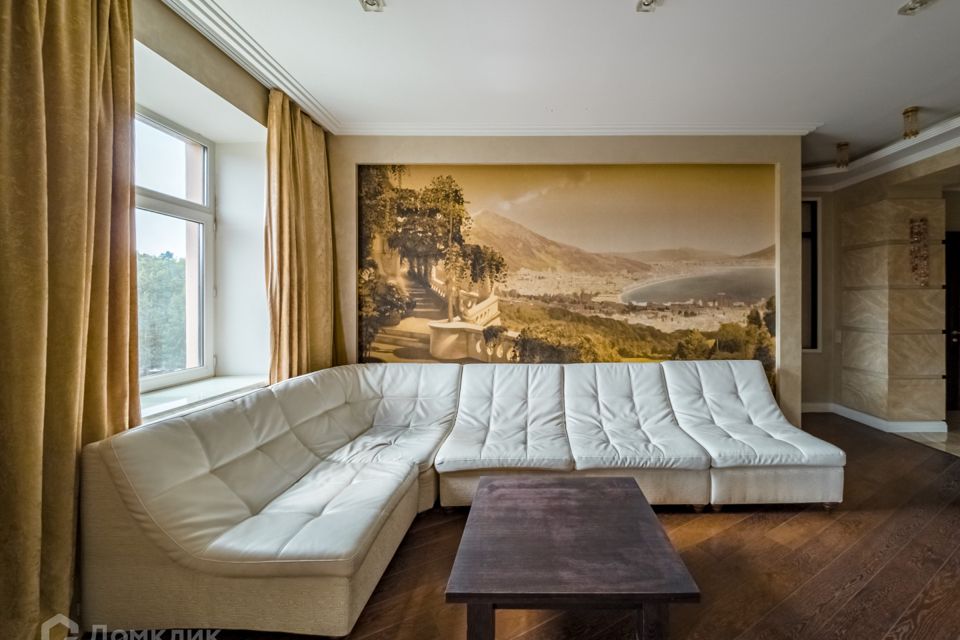 Сдаётся 3-комнатная квартира, 93 м²