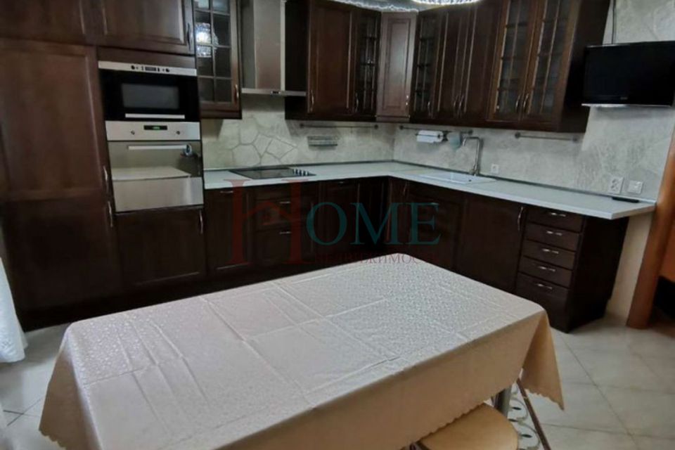 Сдаётся 2-комнатная квартира, 60 м²