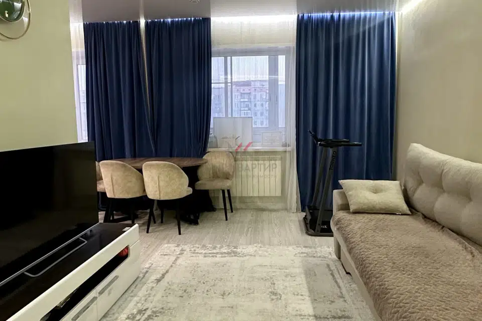 Продаётся 4-комнатная квартира, 70.3 м²