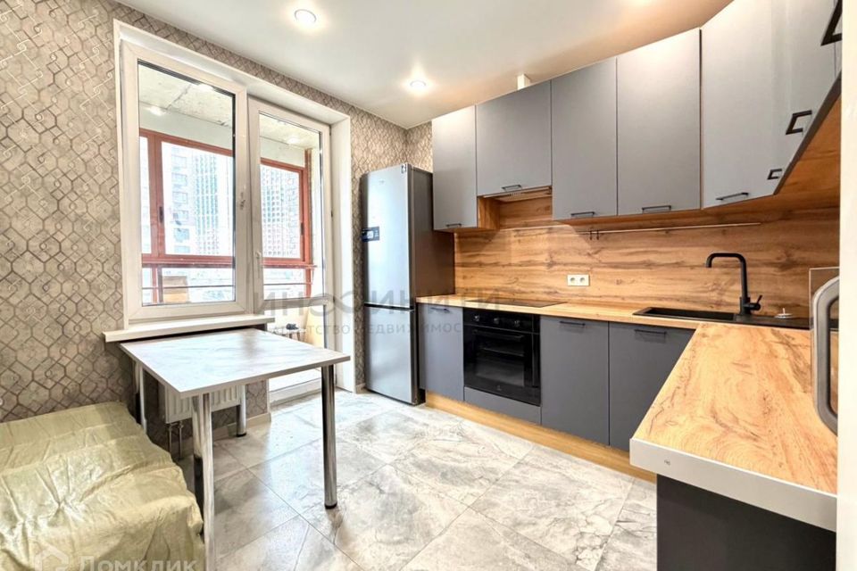 Продаётся 2-комнатная квартира, 57.2 м²