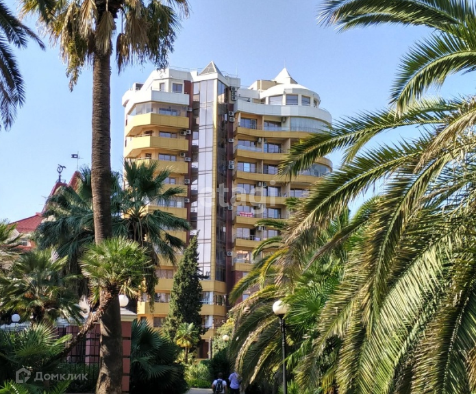 Сдаётся 2-комнатная квартира, 158 м²