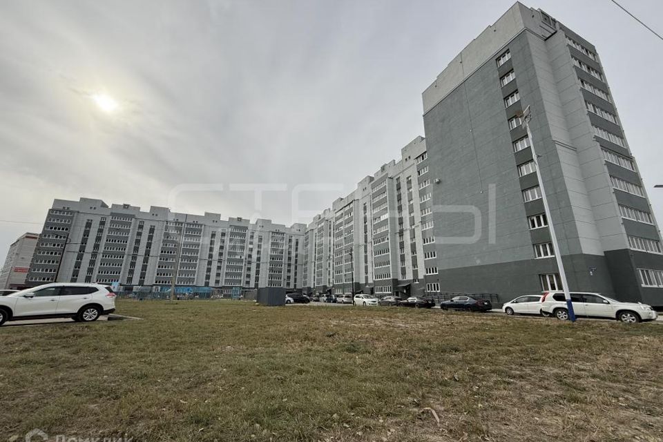Продаётся 1-комнатная квартира, 41.9 м²