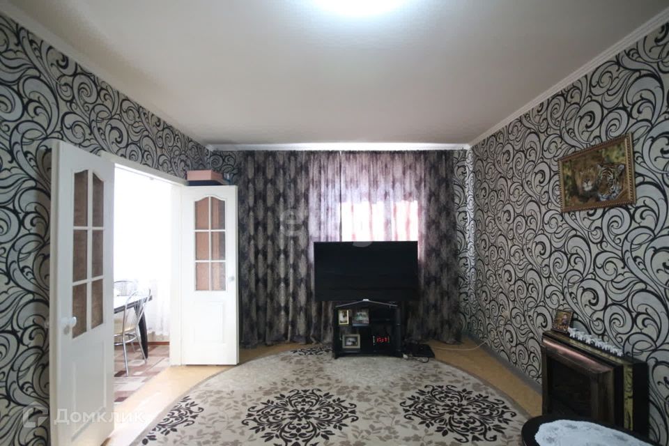 Продаётся 1-комнатная квартира, 43.9 м²