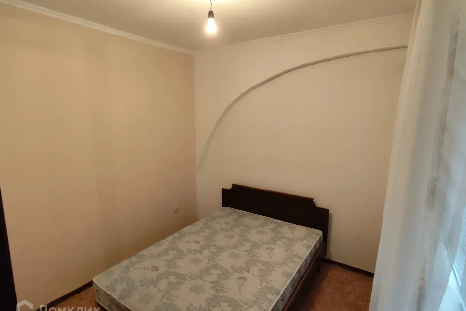 Продаётся 4-комнатная квартира, 55.8 м²