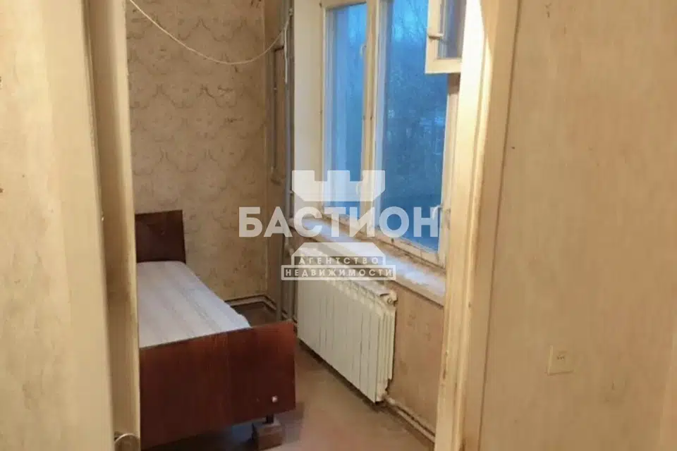 Продаётся 4-комнатная квартира, 58 м²