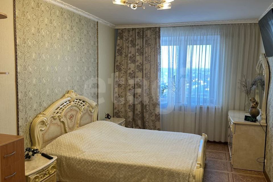 Продаётся 1-комнатная квартира, 42.3 м²