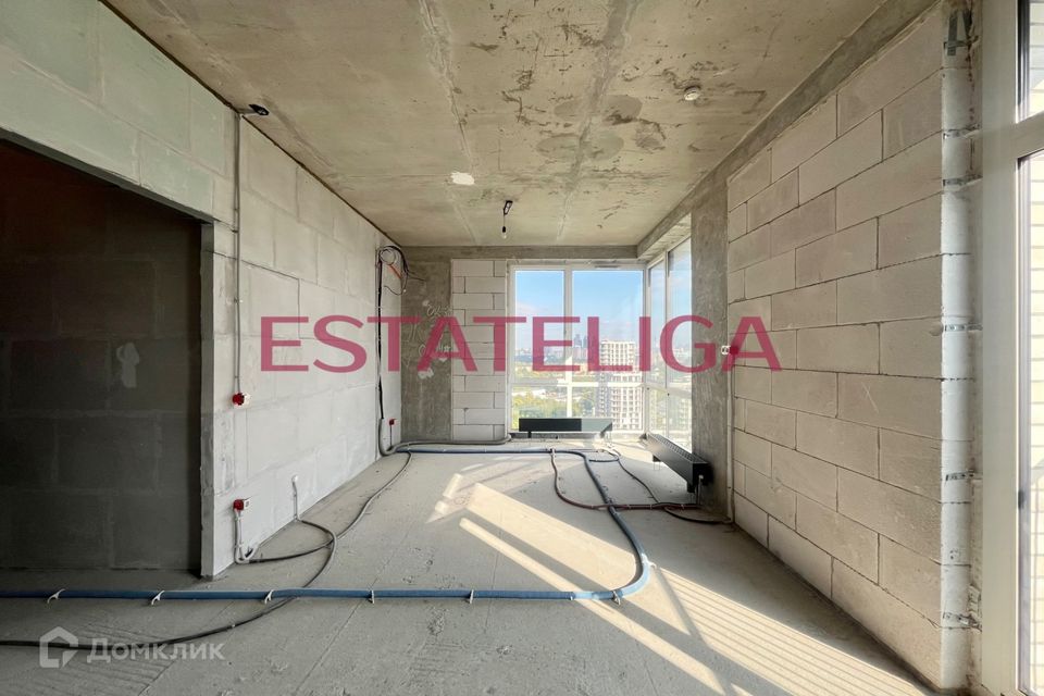 Продаётся 4-комнатная квартира, 105.3 м²
