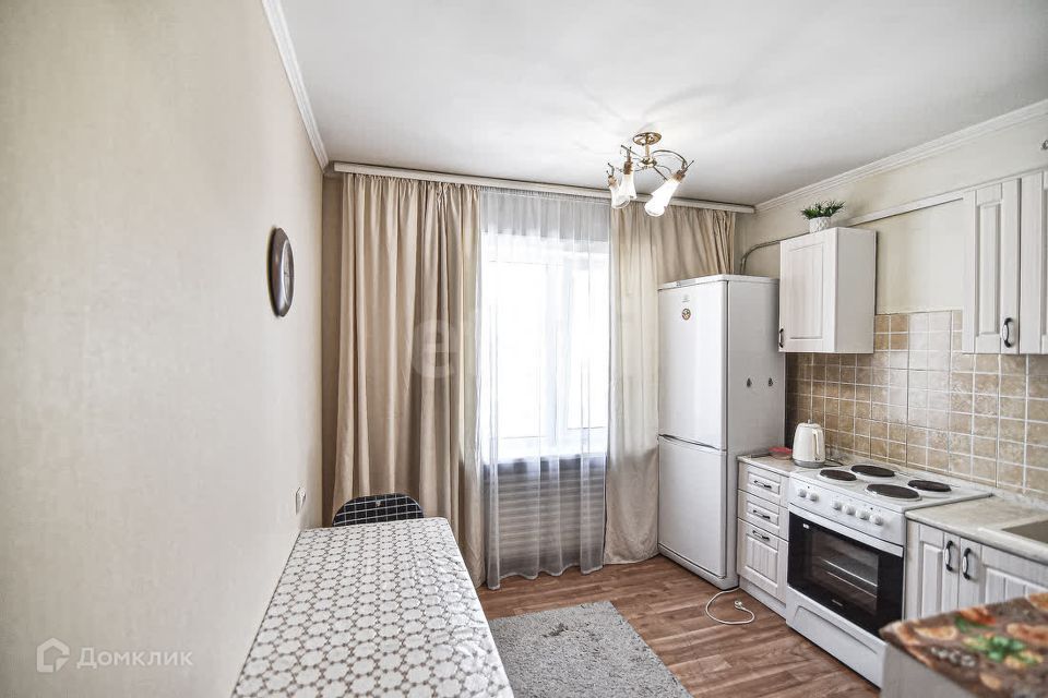 Сдаётся 2-комнатная квартира, 68.9 м²