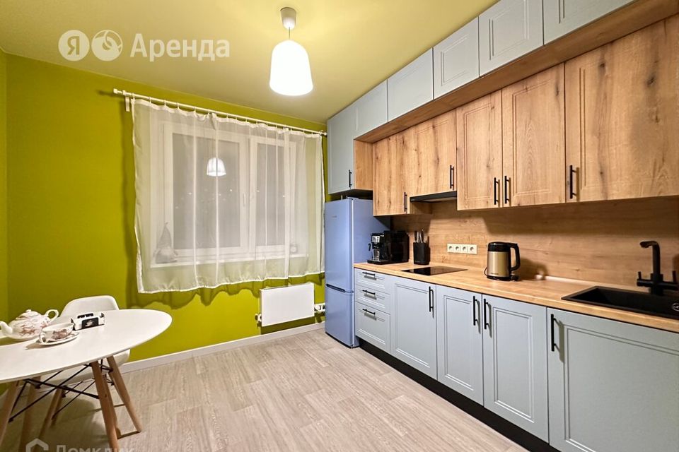 Сдаётся 2-комнатная квартира, 58 м²