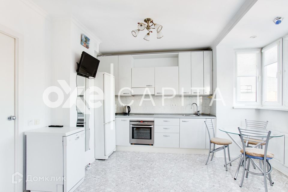 Сдаётся 4-комнатная квартира, 120 м²