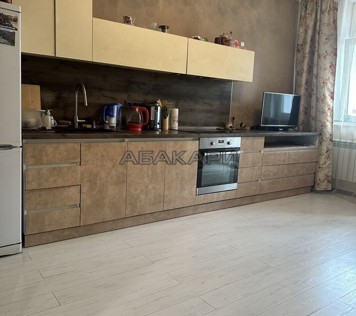 Сдаётся 1-комнатная квартира, 42 м²