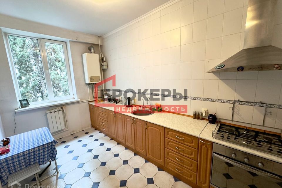 Продаётся 3-комнатная квартира, 74.5 м²