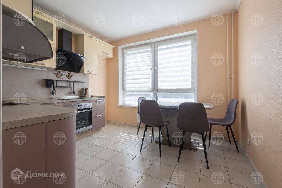 Продаётся 2-комнатная квартира, 69.9 м²