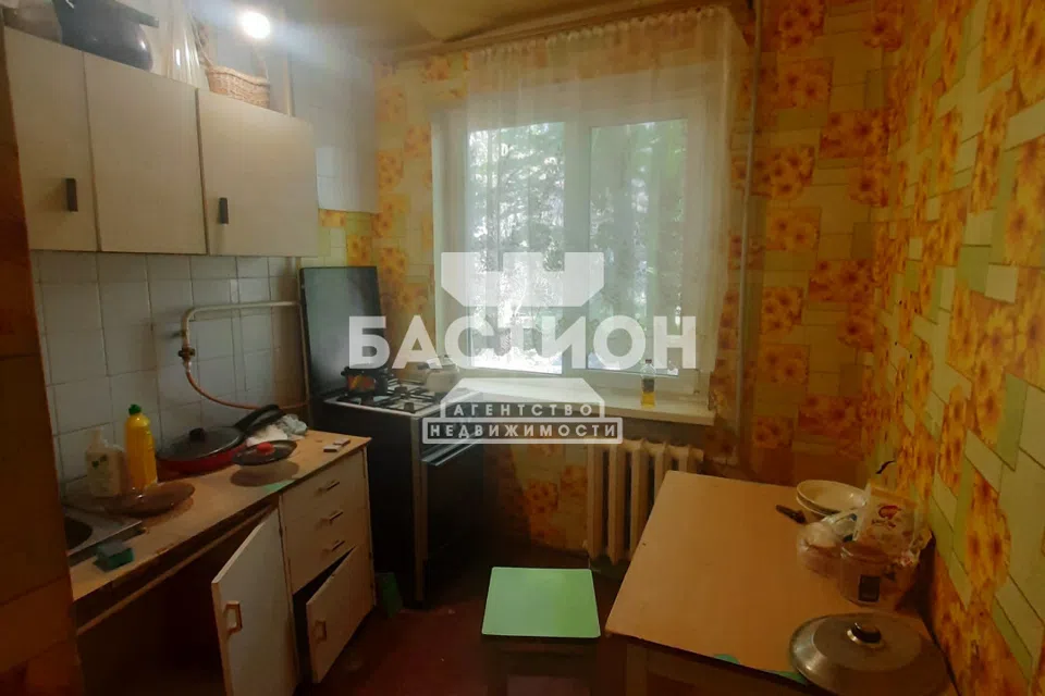 Продаётся 3-комнатная квартира, 61.3 м²