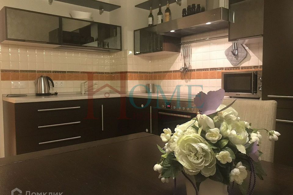 Сдаётся 1-комнатная квартира, 50 м²