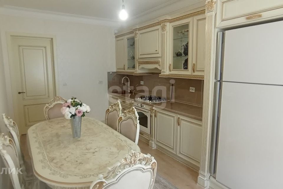 Продаётся 1-комнатная квартира, 60 м²
