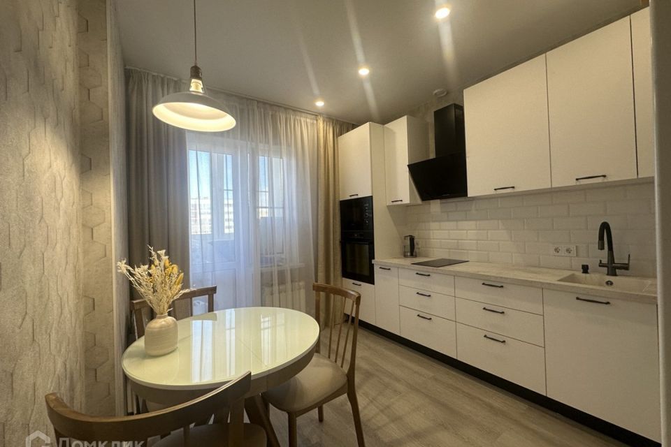 Продаётся 1-комнатная квартира, 47.2 м²