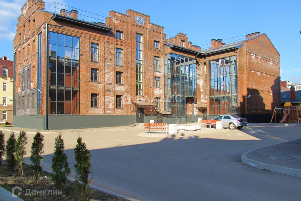 Продаётся 2-комнатная квартира, 82 м²