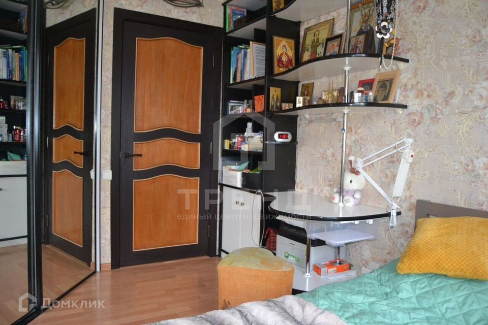Продаётся 3-комнатная квартира, 57.2 м²