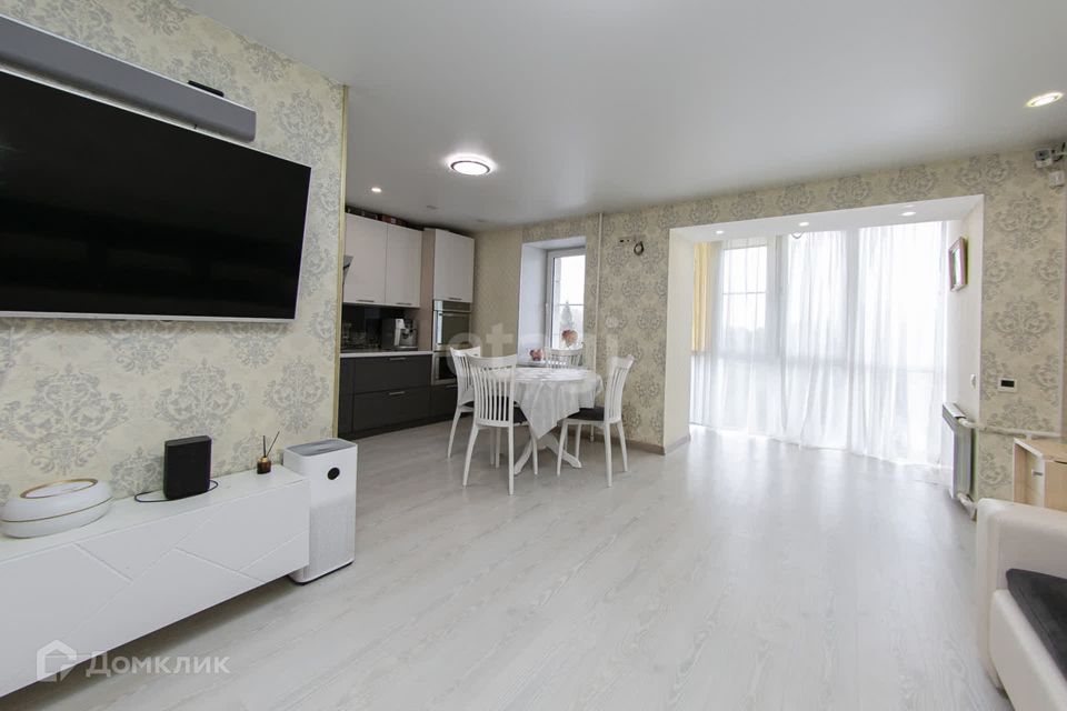 Продаётся 4-комнатная квартира, 89 м²