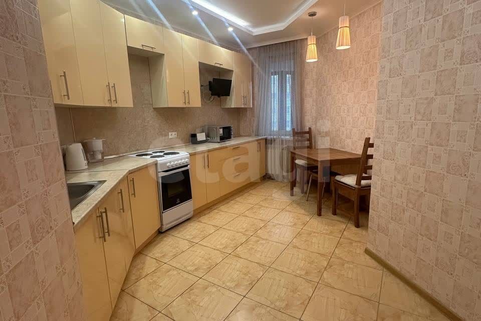 Продаётся 1-комнатная квартира, 43.3 м²