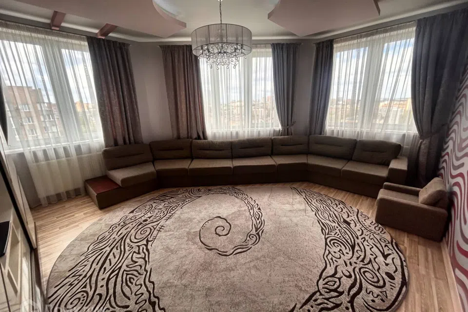 Сдаётся 2-комнатная квартира, 60 м²