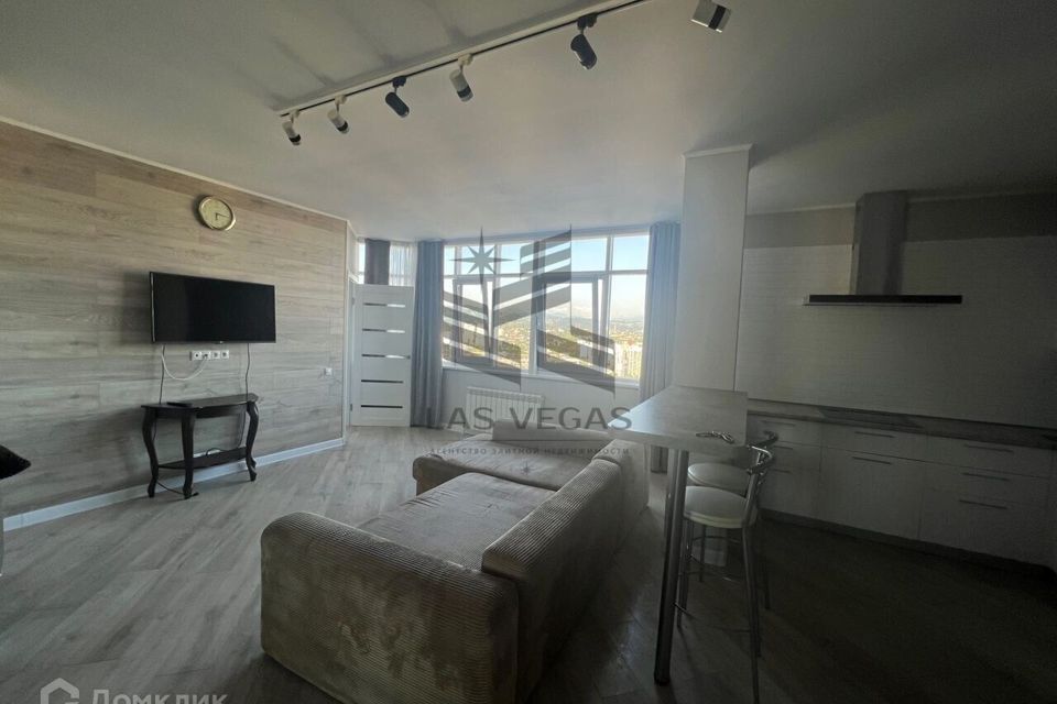 Сдаётся 3-комнатная квартира, 95 м²