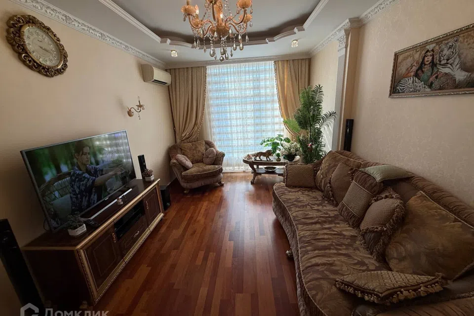 Сдаётся 3-комнатная квартира, 105 м²