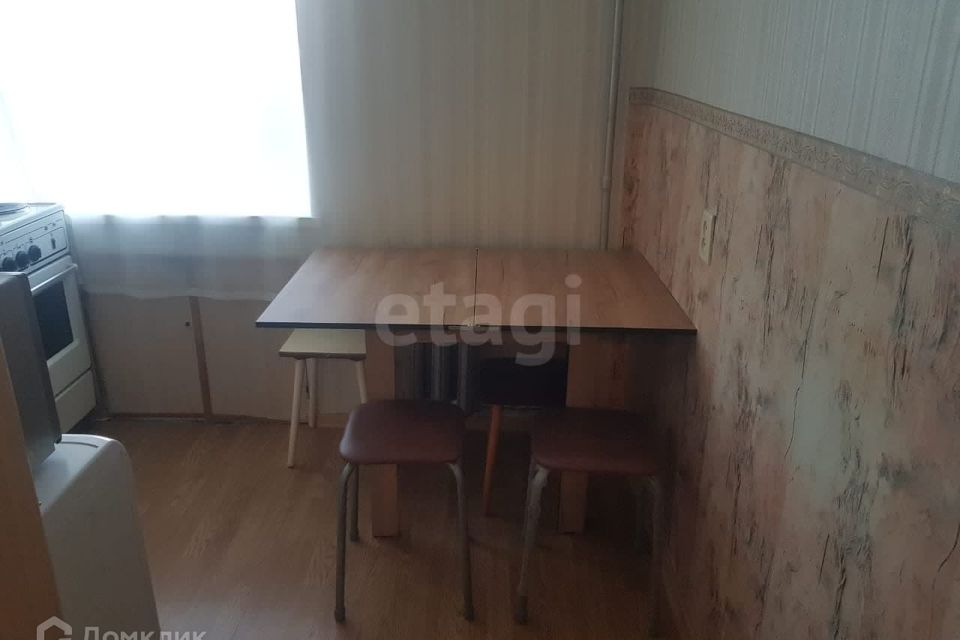 Продаётся 2-комнатная квартира, 42.6 м²