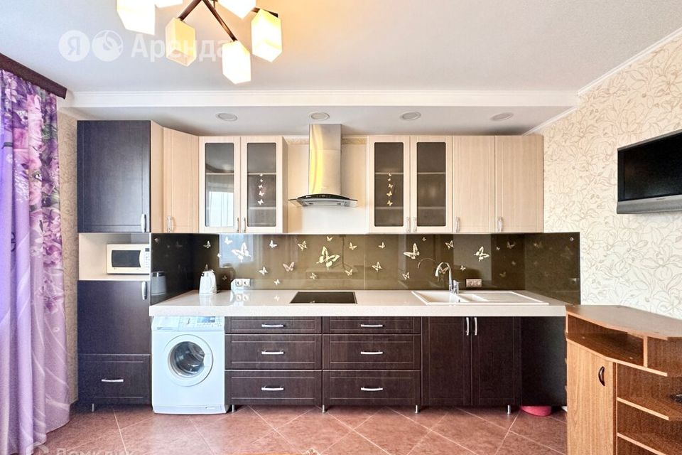 Сдаётся 2-комнатная квартира, 61 м²