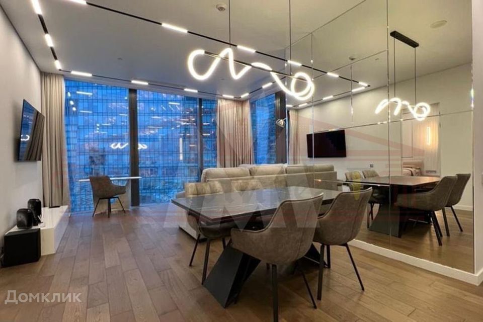 Сдаётся 2-комнатная квартира, 90 м²