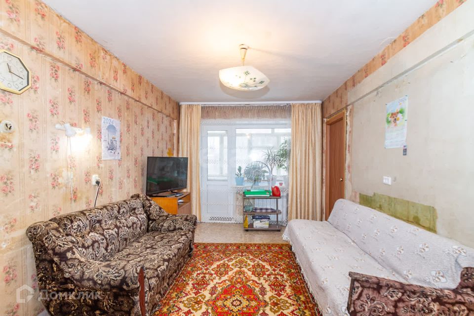Продаётся 4-комнатная квартира, 58.1 м²