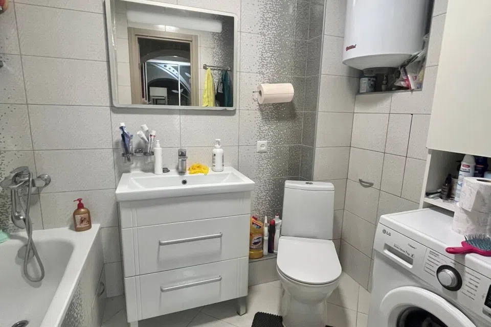 Продаётся 2-комнатная квартира, 57 м²