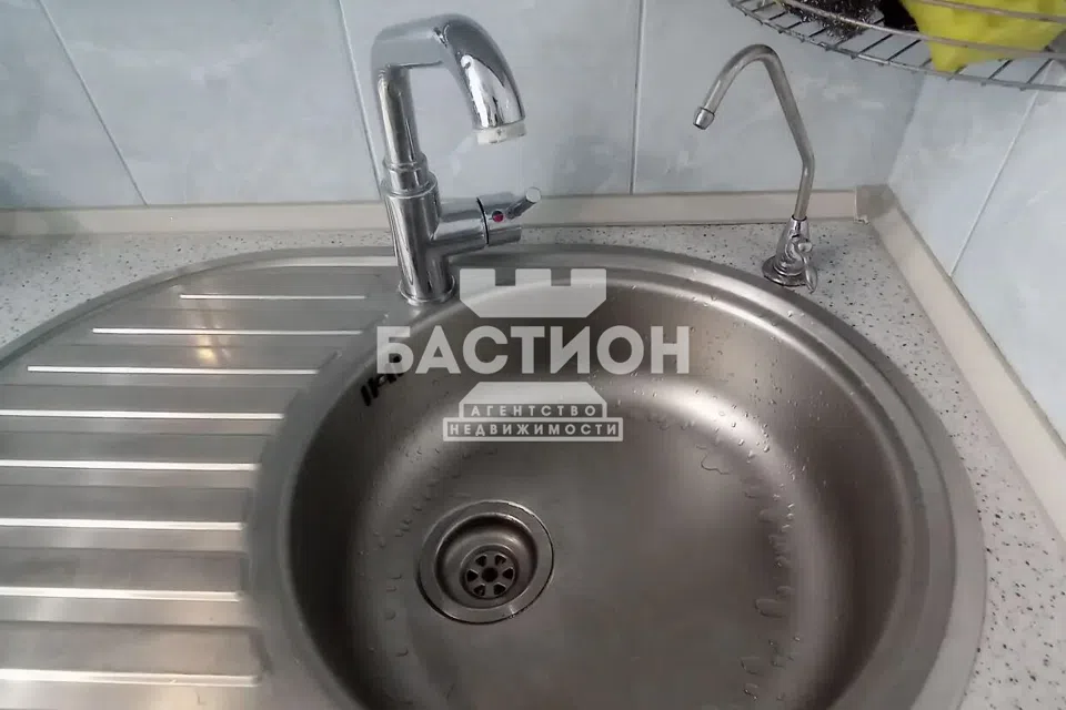 Продаётся 3-комнатная квартира, 64.3 м²