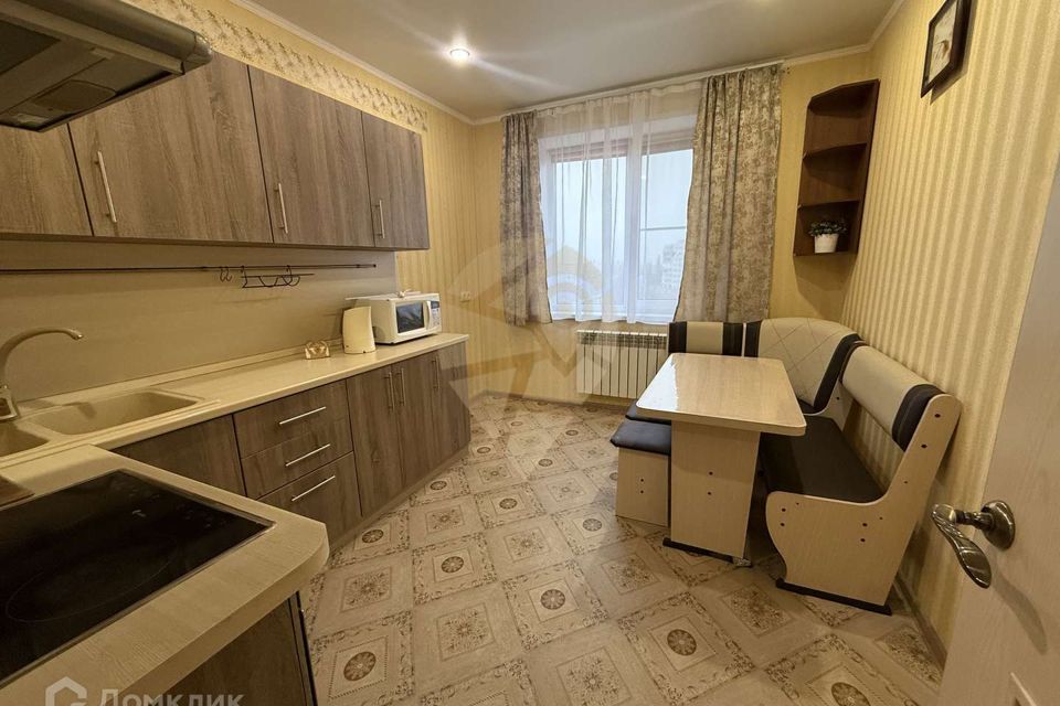 Сдаётся 4-комнатная квартира, 81.7 м²