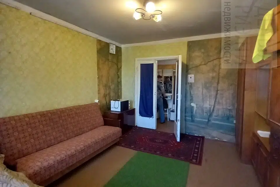 Продаётся 3-комнатная квартира, 61.8 м²