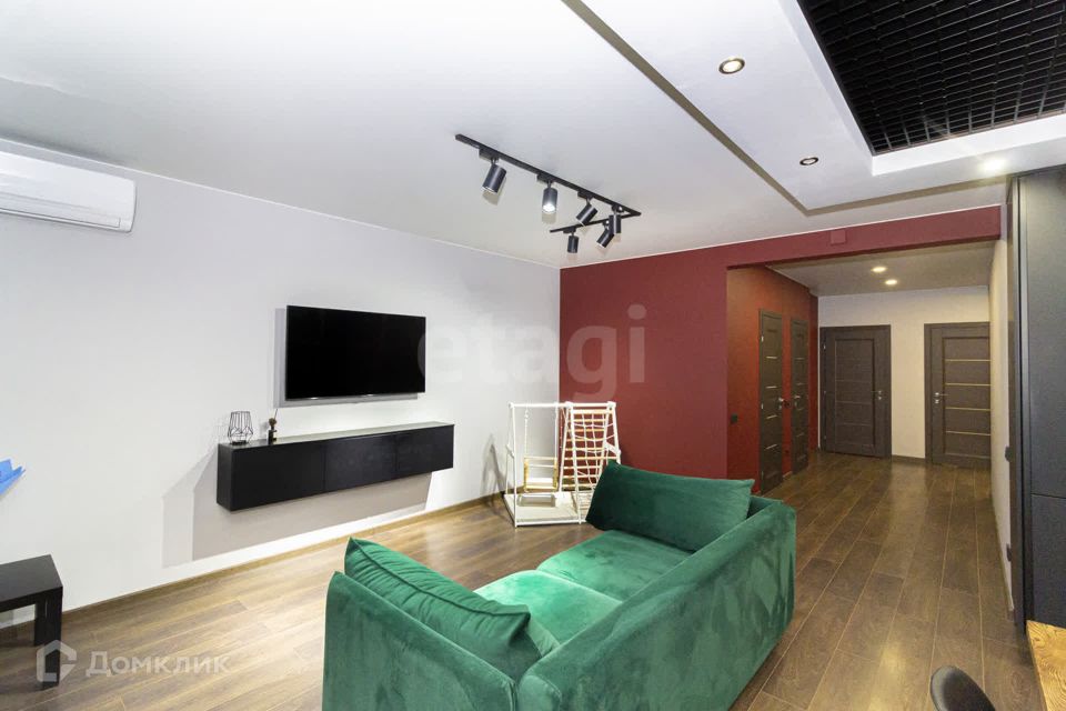 Продаётся 2-комнатная квартира, 75.7 м²
