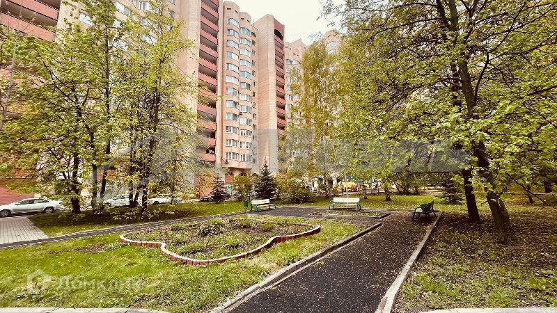 Продаётся 3-комнатная квартира, 104.8 м²