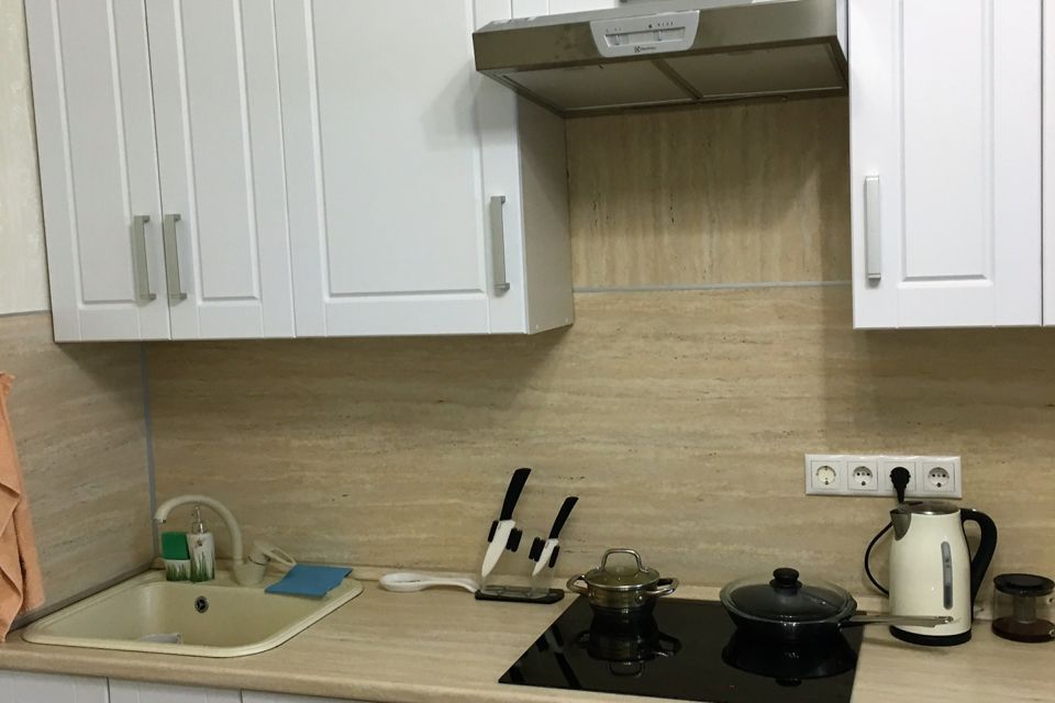 Продаётся 1-комнатная квартира, 52 м²